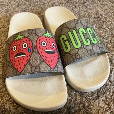 Gucci strawberry slide goat